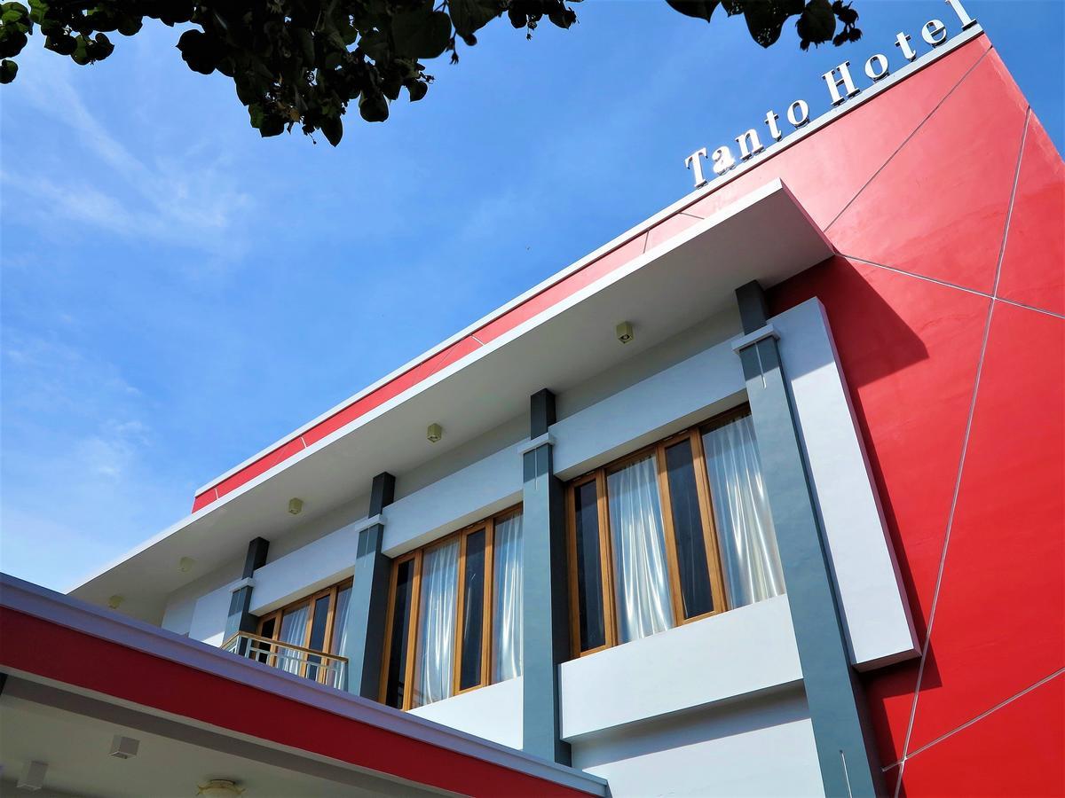 Tanto Hotel Waingapu Zewnętrze zdjęcie